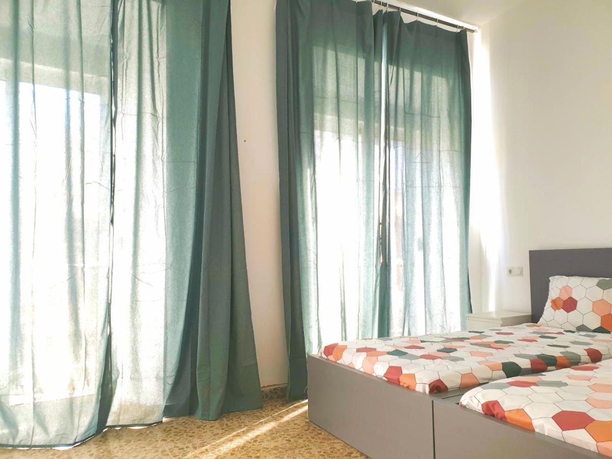 Sunny Malaga Centre Flats, 2 Options, With Balcony Or Terrace Apartmán